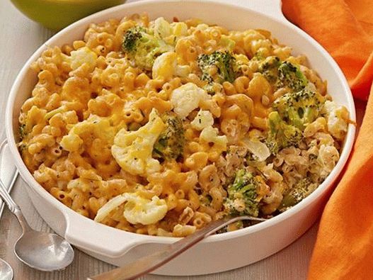 Mac and Cheese with Broccoli and Cauliflower