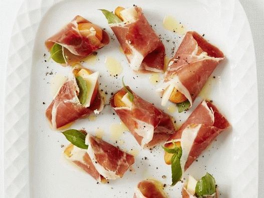 Persimmon and prosciutto appetizer
