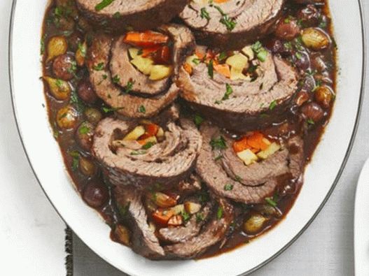 Beef brisket meat stew, stewed in red wine