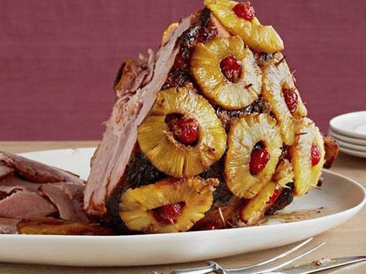 Traditional mustard glaze ham