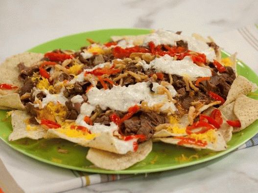 Photo of the dish - Nachos with roast beef in barbecue sauce