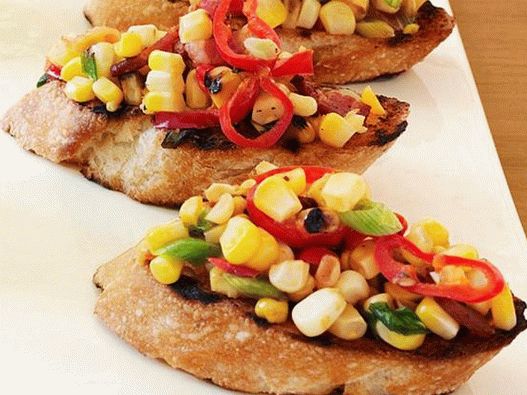 Crostini with bacon and grilled corn