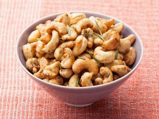Roasted Cashews with Rosemary
