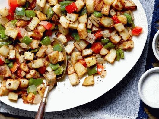 Photo The best breakfast of potatoes in the oven