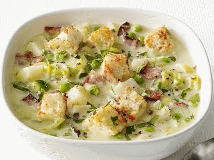 Photo Onion puree with potatoes and bacon