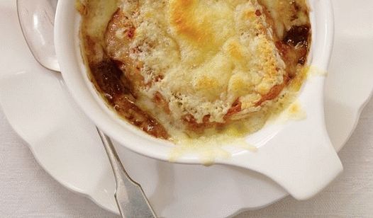 Photo Onion soup with cheese