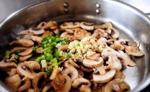Pasta with mushrooms