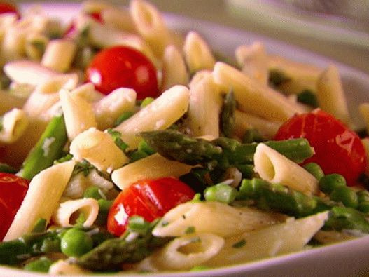 Photo of Pasta with Asparagus, Young Peas and Cherry Tomatoes