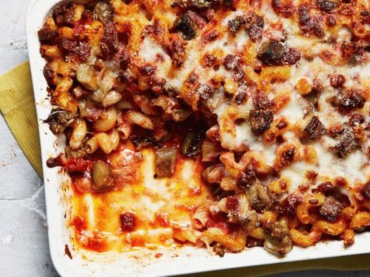 Photo Pasta casserole with bacon and eggplant