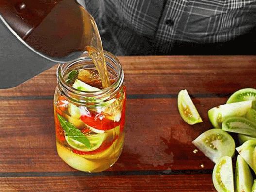 Pour the vegetables with chilled pickle