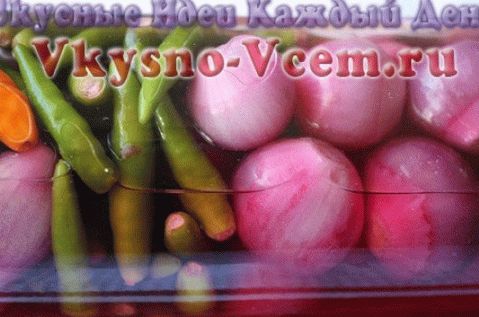 homemade pickled onions for the winter