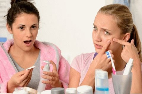 Moisturizing face masks: preparation and use