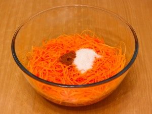 Tashkent-style carrots