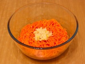 Tashkent-style carrots
