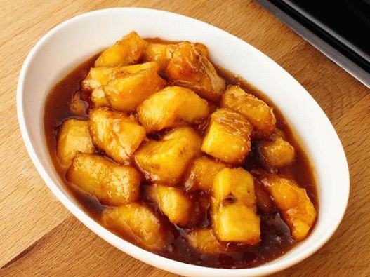 Bananas in caramel for homemade ice cream