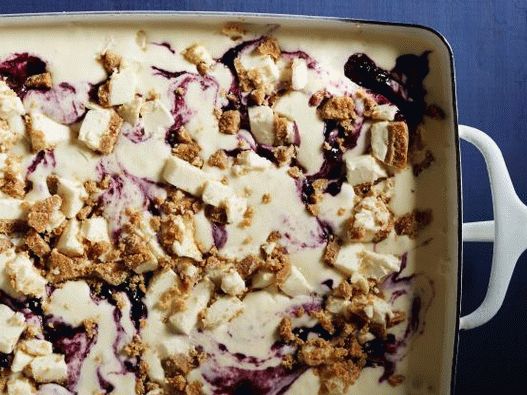 Photo Ice cream with blueberry cheesecake without ice cream