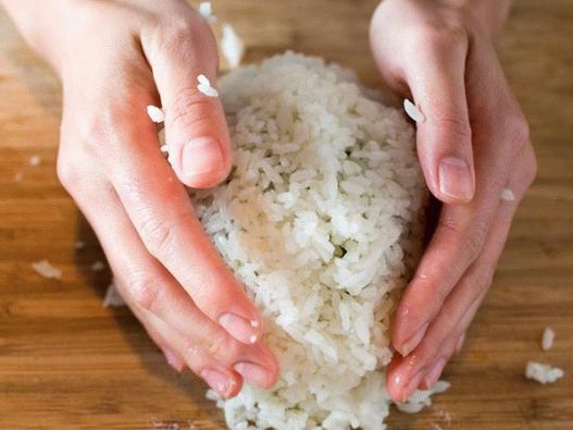 Rice with walnut