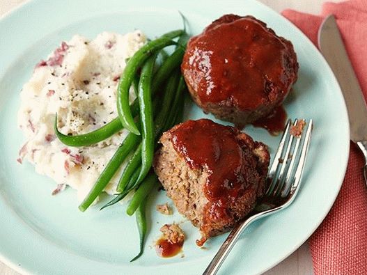 Photo Meat Muffins with BBQ Sauce