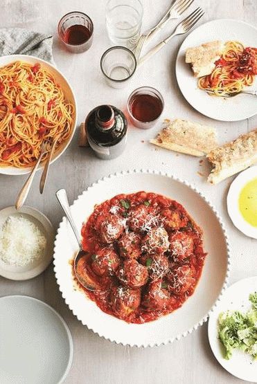 Photo of meat balls fried breaded with portuguese tomato sauce