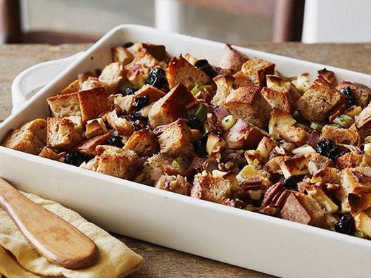 Photo Stuffing for stuffing from gray bread with dried fruits