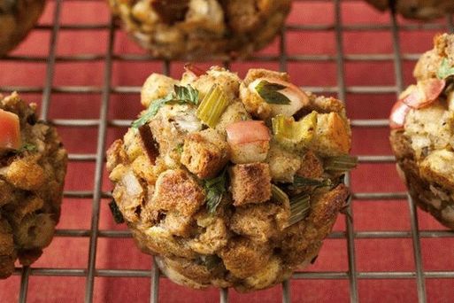 Photo Unsweetened muffins with apple and onions