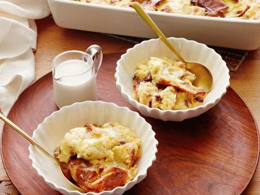 Pannetone Bread Pudding with Amaretto Sauce