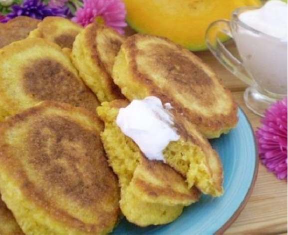 Pumpkin fritters with semolina