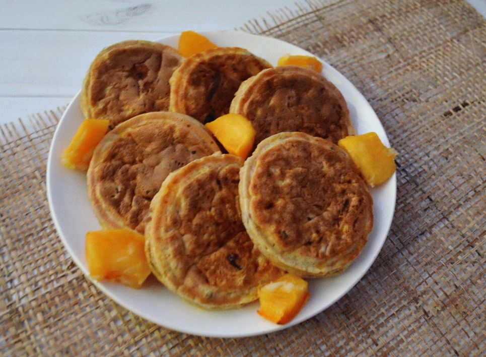 Fritters with pumpkin and raisins