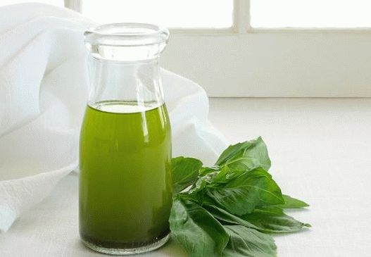 Photo Olive Oil with Basil