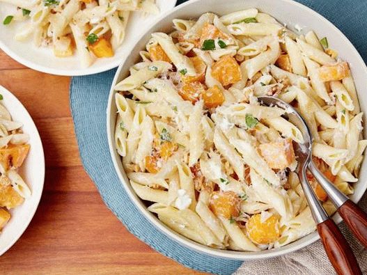 Photo of the dish - Penne pasta with nutmeg pumpkin and goat cheese