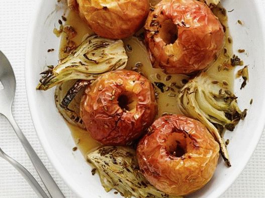 Baked apples with fennel