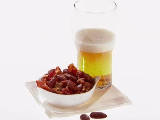 Photo Spicy glazed nuts with bacon