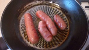 Spicy fried sausages