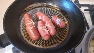 Spicy fried sausages