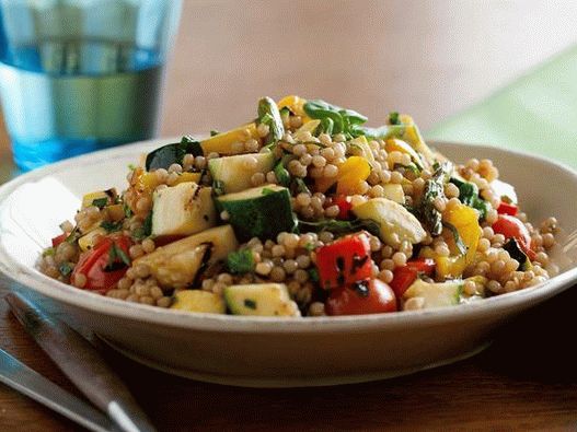 Salad of Israeli couscous and grilled vegetables