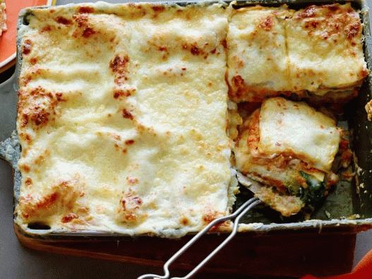 Photo Vegetable Lasagna with Pumpkin and Escarole