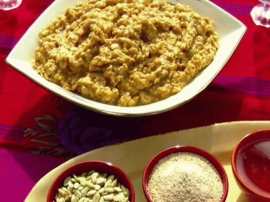 Photo Oatmeal with pumpkin on the water