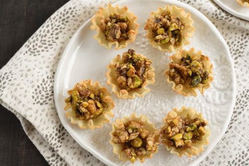 Photo of Baklava in the form of baskets