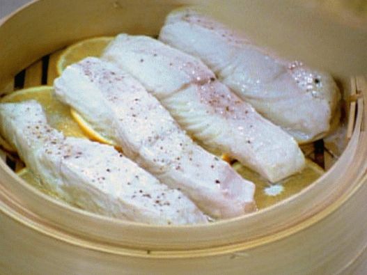 Photo Halibut steamed with sotha sauce