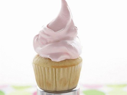 Classic Cupcakes with Lemon Meringue
