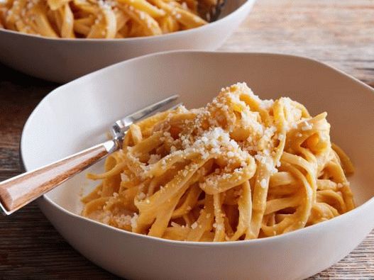 Photo of Pasta Alfredo with nutmeg pumpkin