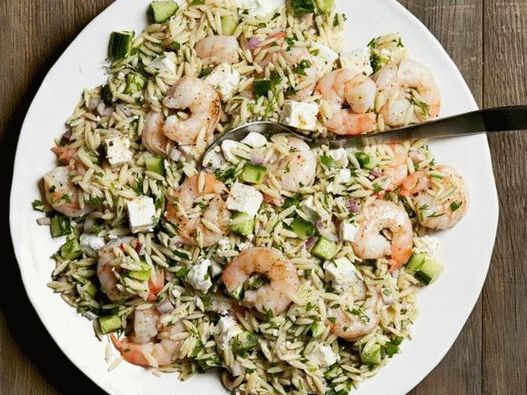 Photo of pasta orzo with baked shrimp