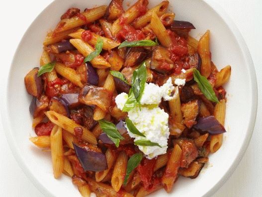 Photo Penne pasta with eggplant sauce
