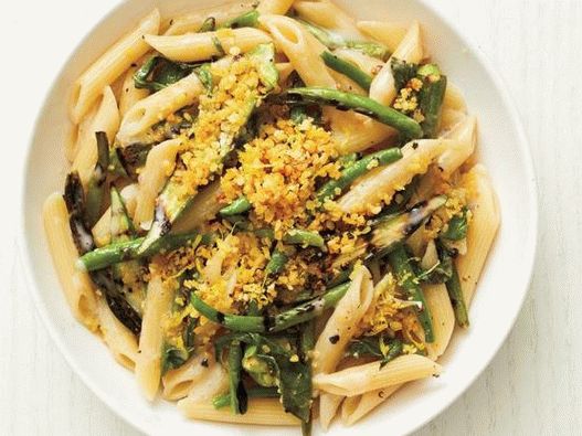 Photo of penne pasta with fried okra and green beans