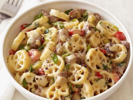 Photo of pasta rotelle with cajun cheese