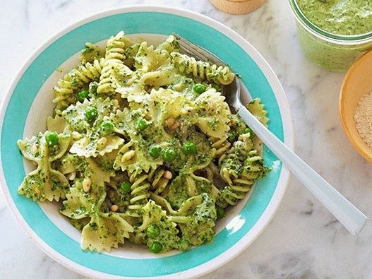Photo of Pasta with Pesto and Peas