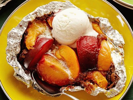 Photo of baked fruit in foil