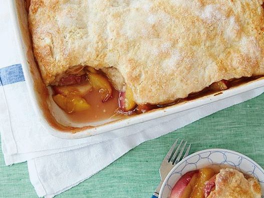 Photo Peach cobbler with liquor