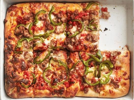 Photo Sicilian pizza with sausage and pepper