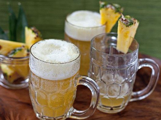Photo of Pina Colada with beer